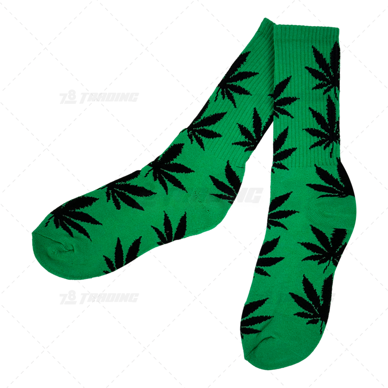 Huckleberry Crew Socks With All-Over Leaf Graphics - GREEN x BLACK